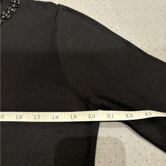 Dressy black long sleeves sweather - Picture 4 of 4